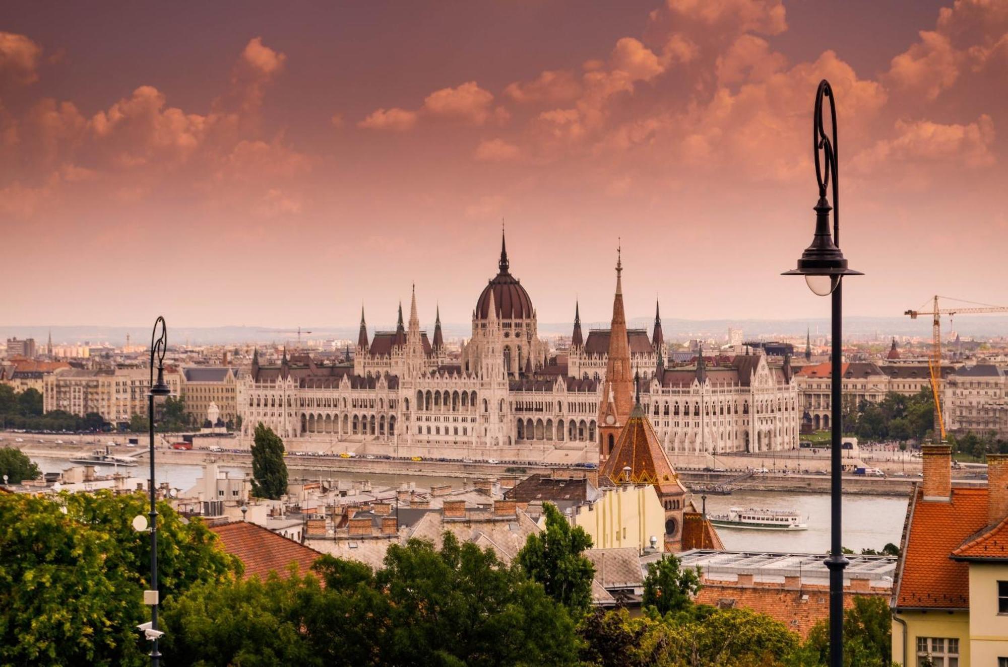 Designer Boutique 2R Walk To Opera House & Basilica Apartment Budapest Exterior photo